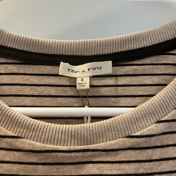 august cloth tan and black stripe tee - Picture 4 of 5